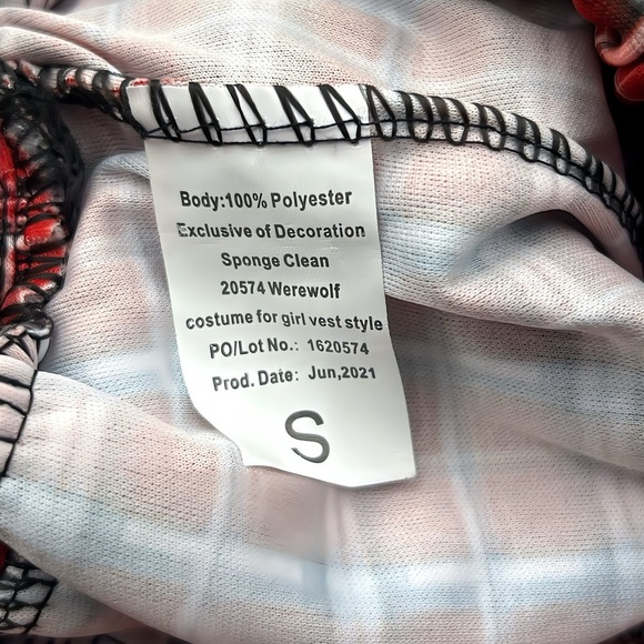 Girls Werewolf Fur Costume Size Small 5-7 Includes Hat Skirt Gloves Shoe Covers - Picture 4 of 6